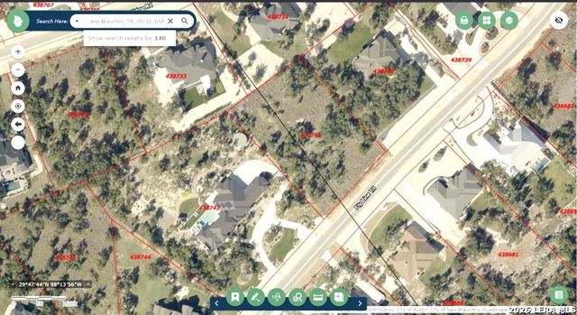 140 FLY LINE TRL, New Braunfels, TX 78132