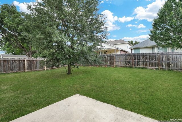 1917 Francis Drake, Windcrest, TX 78239