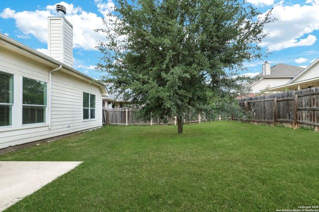 1917 Francis Drake, Windcrest, TX 78239
