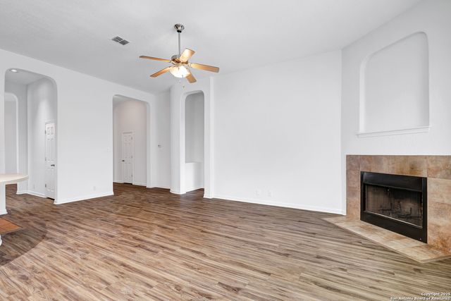 1917 Francis Drake, Windcrest, TX 78239
