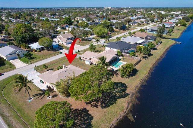 2097 SE Mantua Street, Port St. Lucie, Port St Lucie, FL 34952
