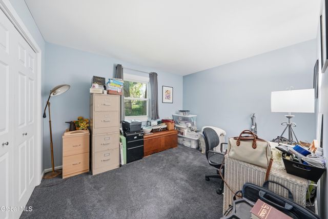 102 Marl Circle, Ravena, NY 12143