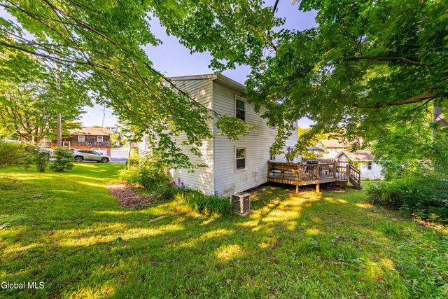 102 Marl Circle, Ravena, NY 12143
