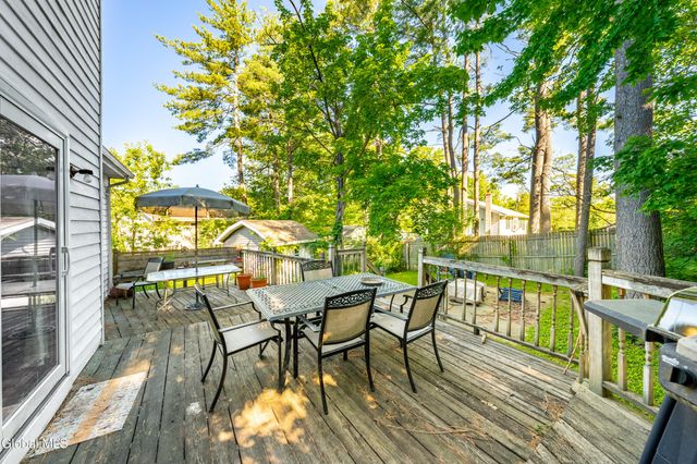 102 Marl Circle, Ravena, NY 12143
