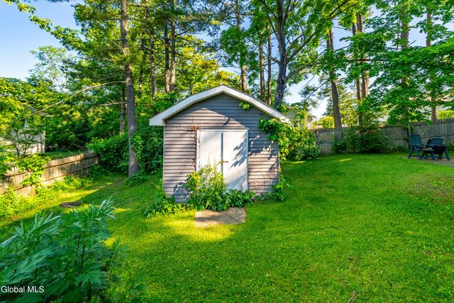102 Marl Circle, Ravena, NY 12143