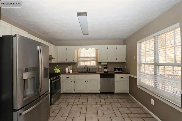 34 Clay Court, Villa Rica, GA 30180