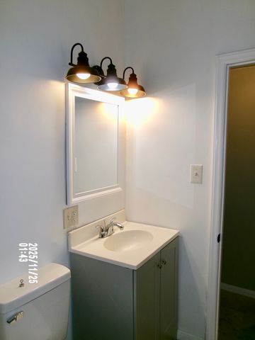 2852 E 91st Street 2, Chicago, IL 60617