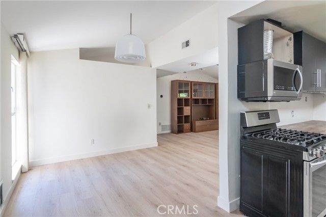 9635 Gerald, North Hills (los Angeles), CA 91343