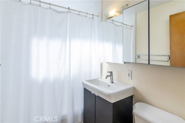 9635 Gerald, North Hills (los Angeles), CA 91343