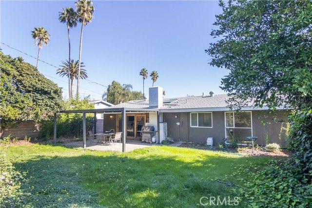 9635 Gerald, North Hills (los Angeles), CA 91343