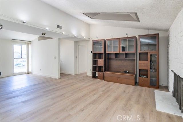 9635 Gerald, North Hills (los Angeles), CA 91343