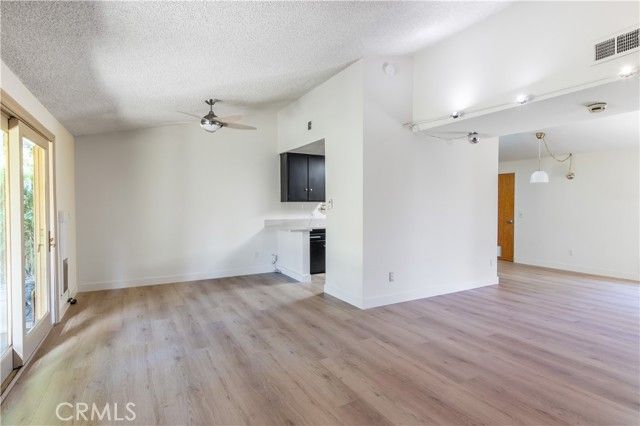 9635 Gerald, North Hills (los Angeles), CA 91343
