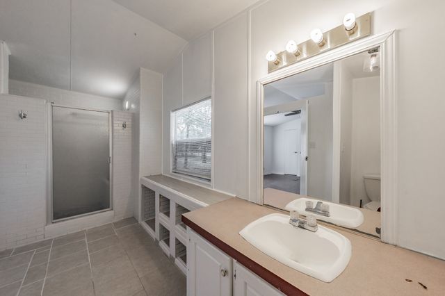 419 Wood River Road, Millsap, TX 76066