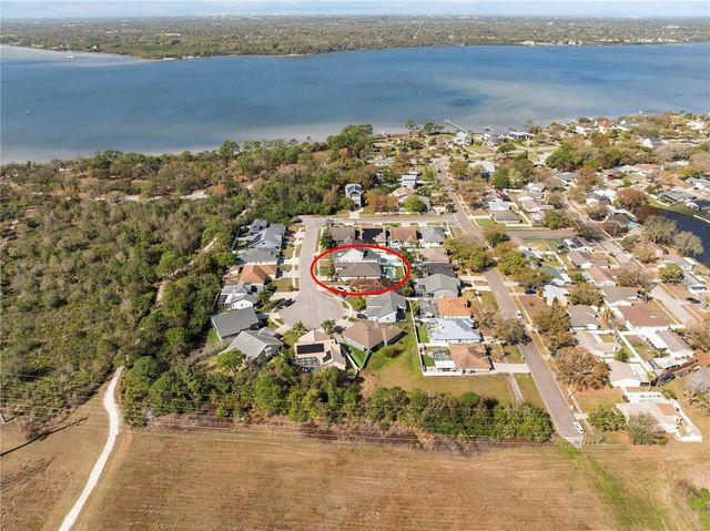 204 BENGAL CIRCLE, Oldsmar, FL 34677