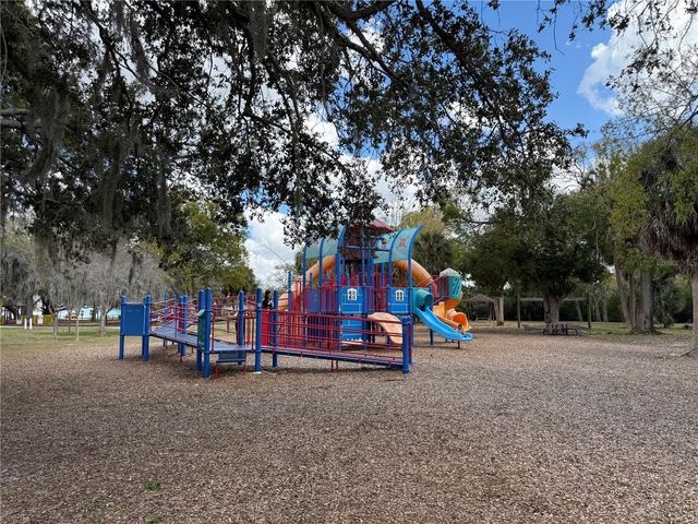 204 BENGAL CIRCLE, Oldsmar, FL 34677