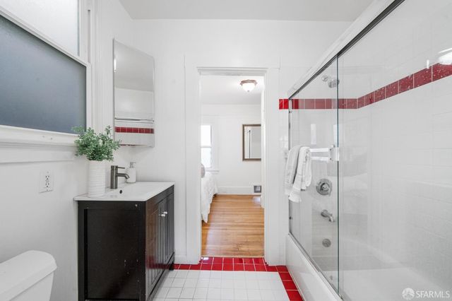 28 Shakespeare Street, Daly City, CA 94014