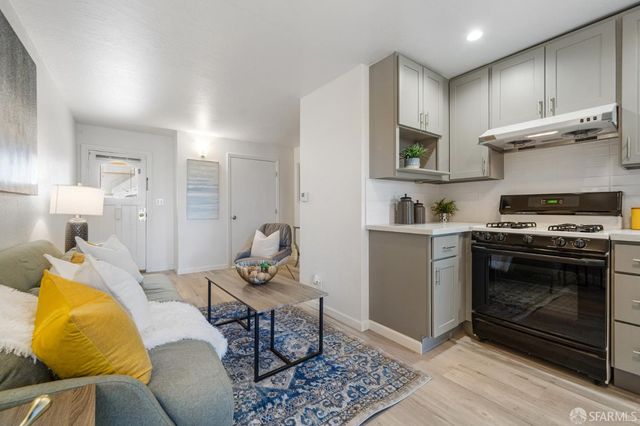 28 Shakespeare Street, Daly City, CA 94014