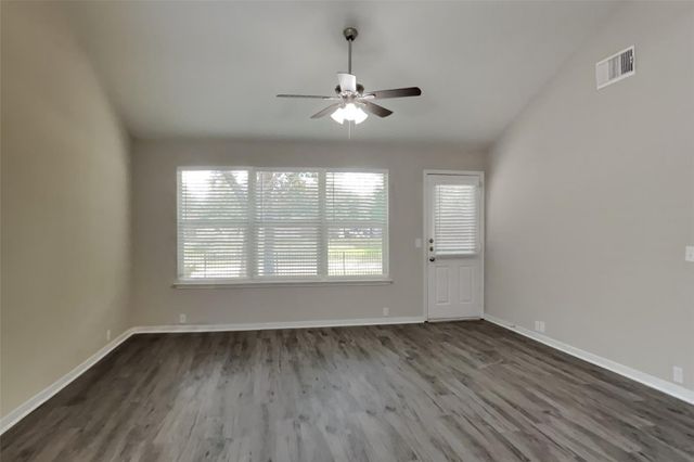 10406 E Summit Canyon Drive, Houston, TX 77095