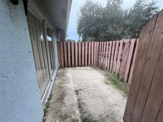 910 E Cypress Way E, Palm Springs, FL 33406