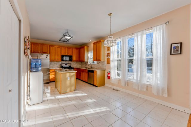 58 Danella Way, Howell, NJ 07731