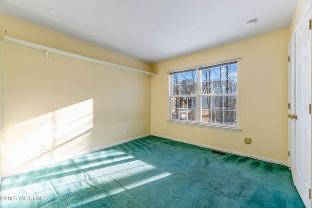 58 Danella Way, Howell, NJ 07731