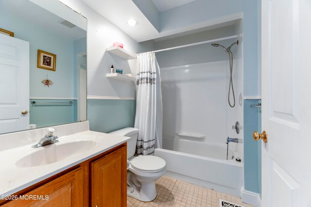 58 Danella Way, Howell, NJ 07731