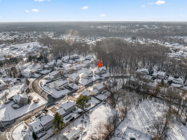 58 Danella Way, Howell, NJ 07731