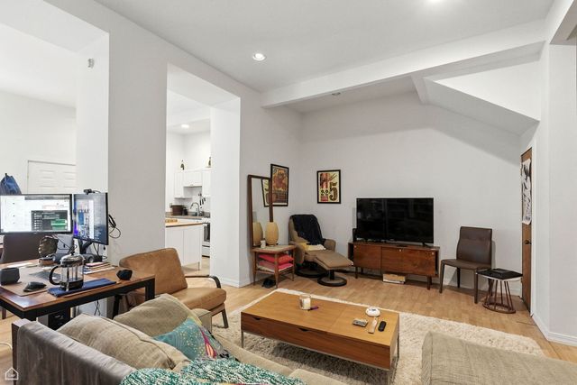 2121 N California Avenue, Chicago, IL 60647