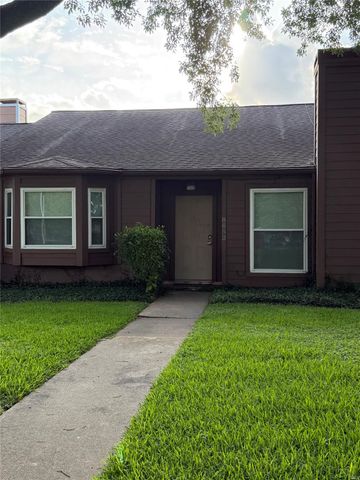 8652 Maplecrest Drive, Houston, TX 77099