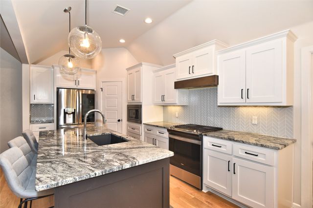 10226 226th Avenue, Broken Arrow, OK 74014