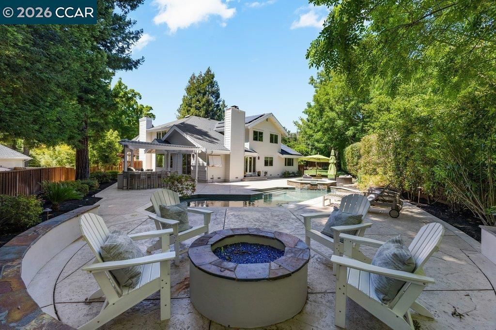 Image 51 of property listing at 407 Fremerey Ct, Danville, CA 94506