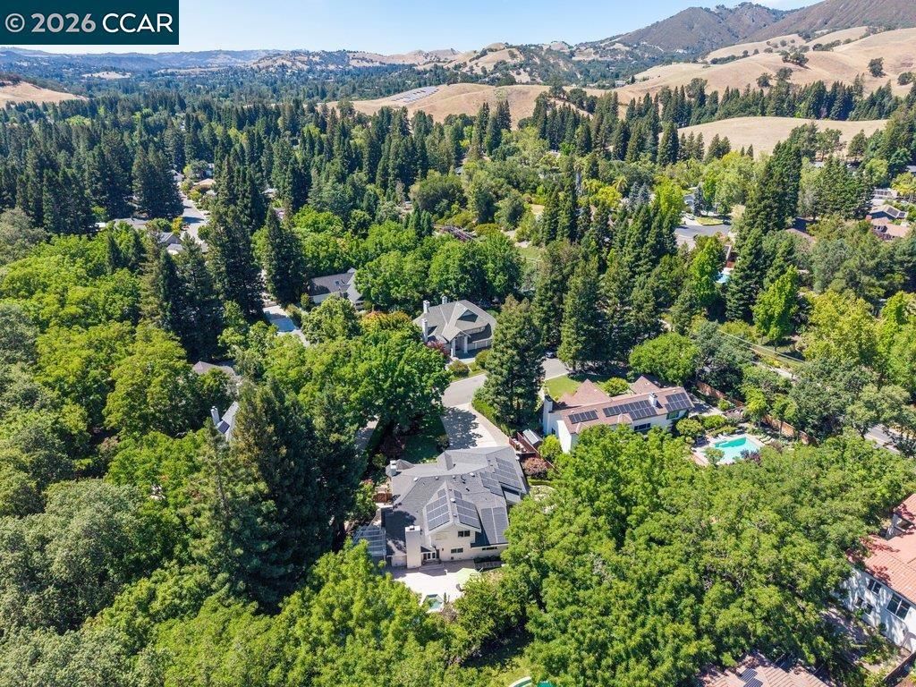 Image 67 of property listing at 407 Fremerey Ct, Danville, CA 94506