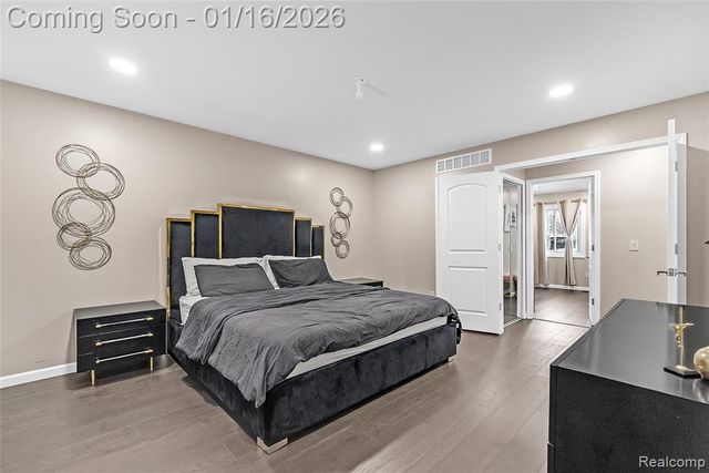 49685 Richardson Drive, Shelby Twp, MI 48315