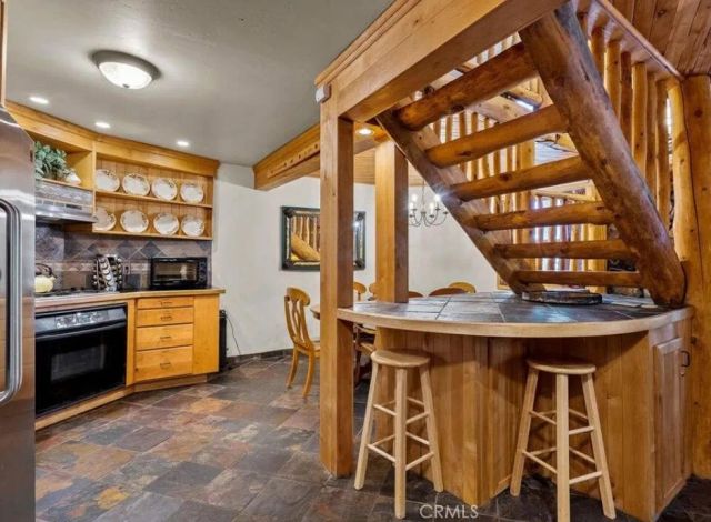 1140 Vine Avenue, Big Bear City, CA 92314