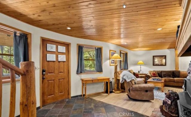 1140 Vine Avenue, Big Bear City, CA 92314