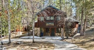 1140 Vine Avenue, Big Bear City, CA 92314