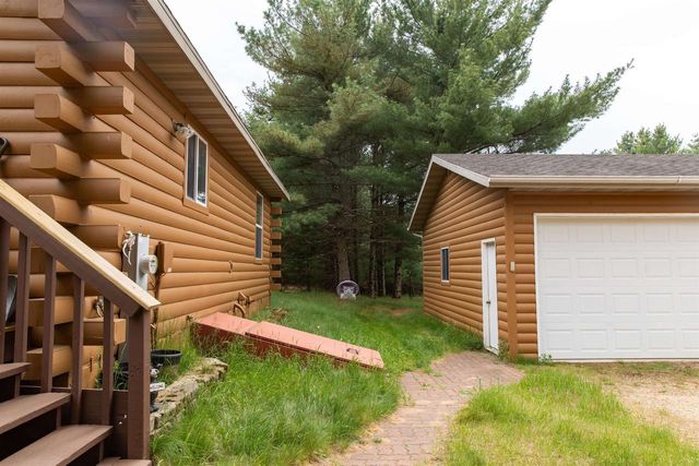 119 Duck Creek Avenue, Westfield, WI 53964