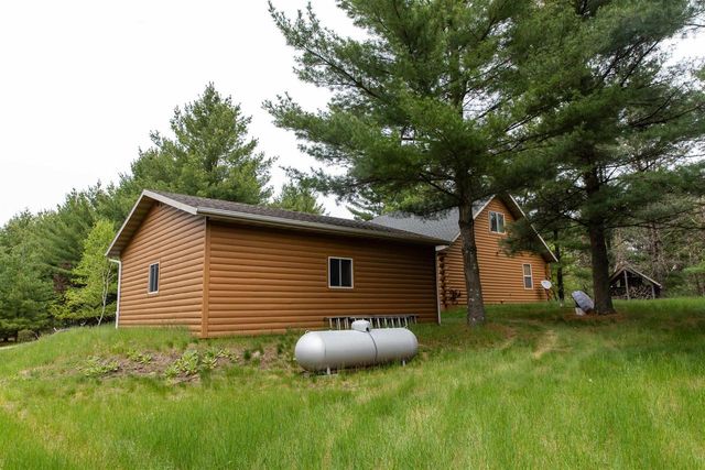 119 Duck Creek Avenue, Westfield, WI 53964