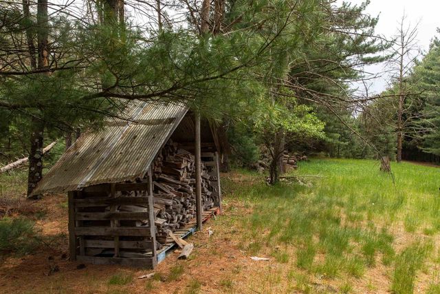 119 Duck Creek Avenue, Westfield, WI 53964