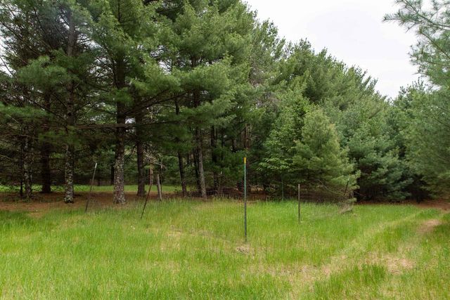 119 Duck Creek Avenue, Westfield, WI 53964