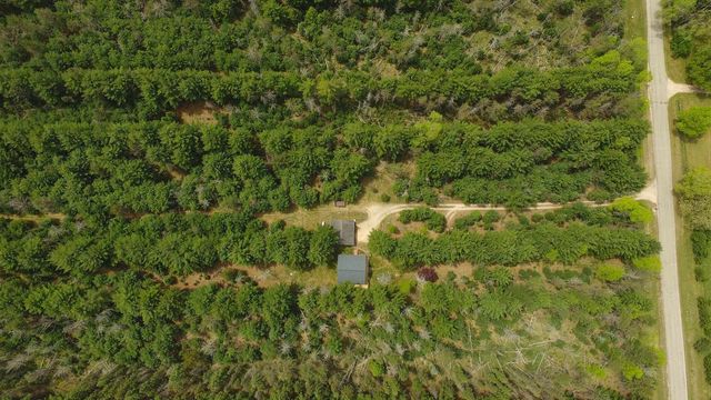 119 Duck Creek Avenue, Westfield, WI 53964