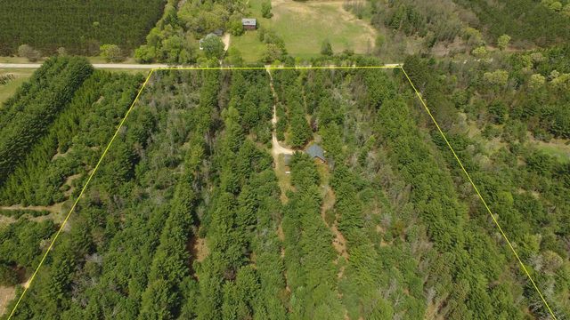119 Duck Creek Avenue, Westfield, WI 53964
