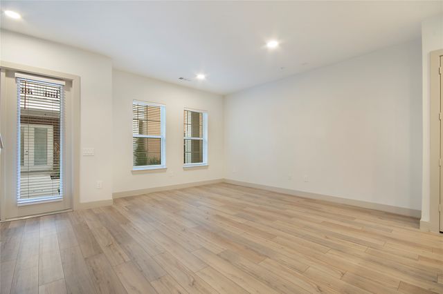 4700 W Spring Creek Parkway 10102, Plano, TX 75024