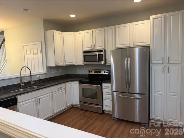 13904 Singleleaf Lane, Charlotte, NC 28278