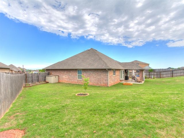 2504 NW 193rd Terrace, Edmond, OK 73012