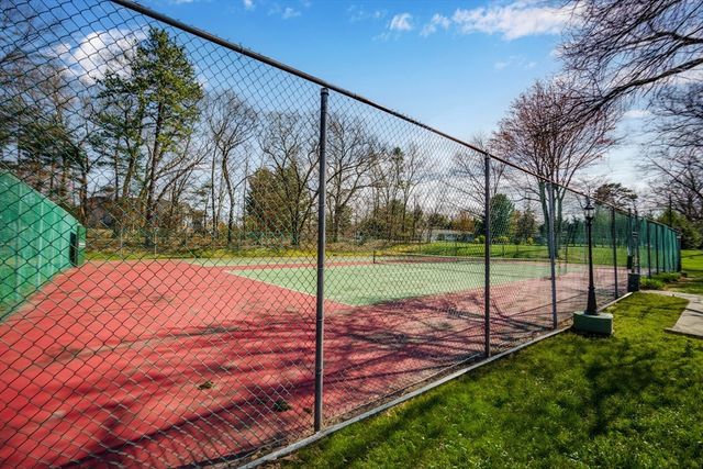 1083 Dickinson St 1083, Springfield, MA 01108