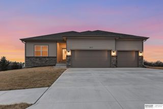 5117 S 198 Avenue, Omaha, NE 68135