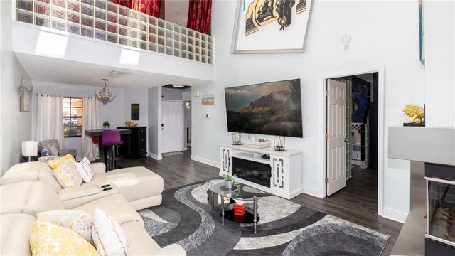 10438 SAINT TROPEZ PLACE, Tampa, FL 33615