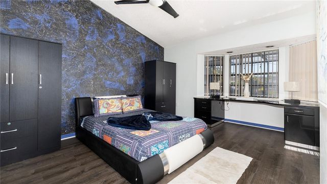 10438 SAINT TROPEZ PLACE, Tampa, FL 33615