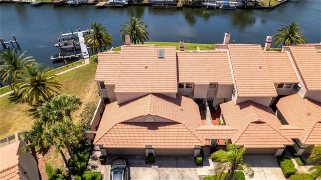10438 SAINT TROPEZ PLACE, Tampa, FL 33615